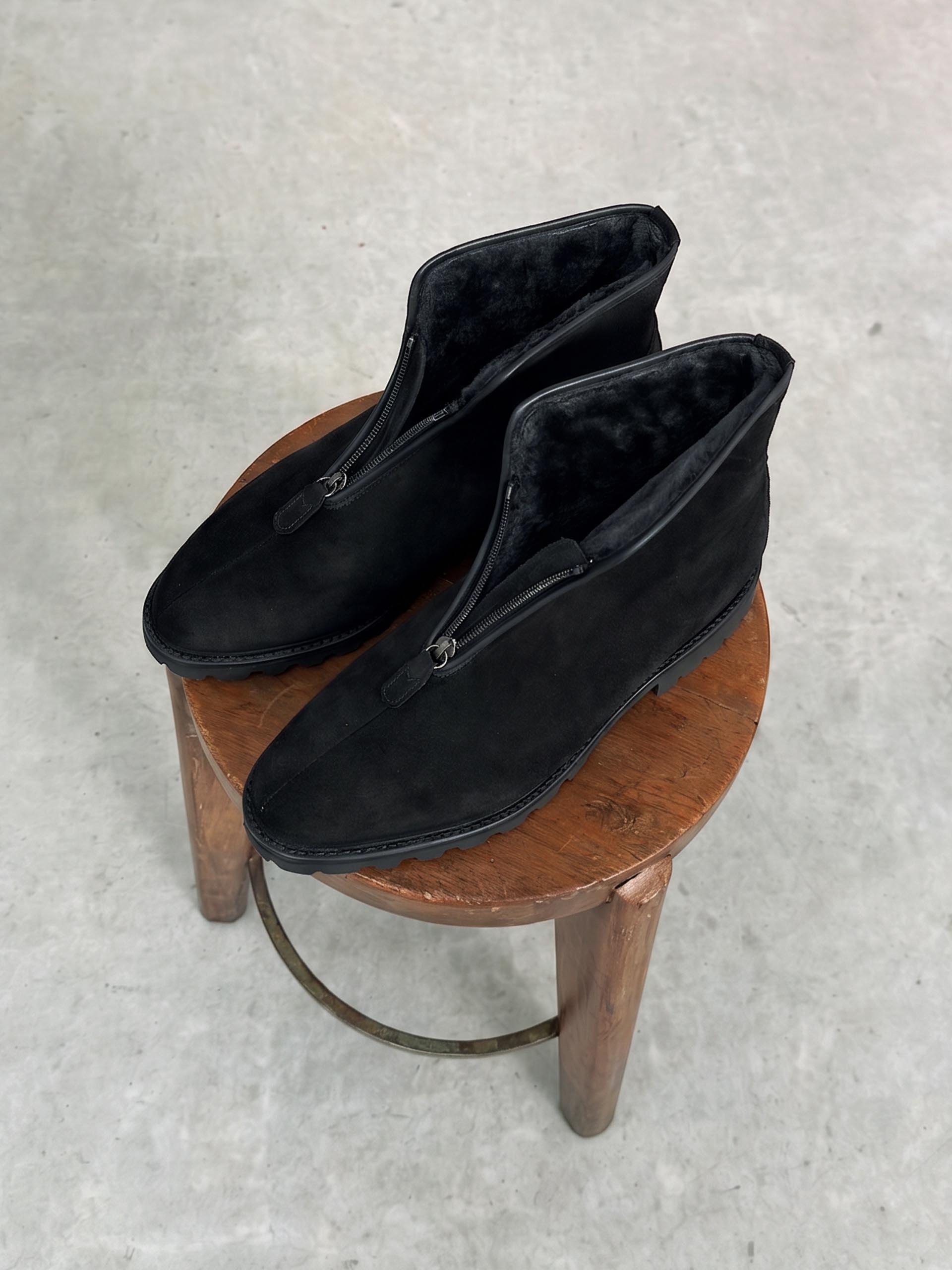 The Alpine Boot Black Suede 2
