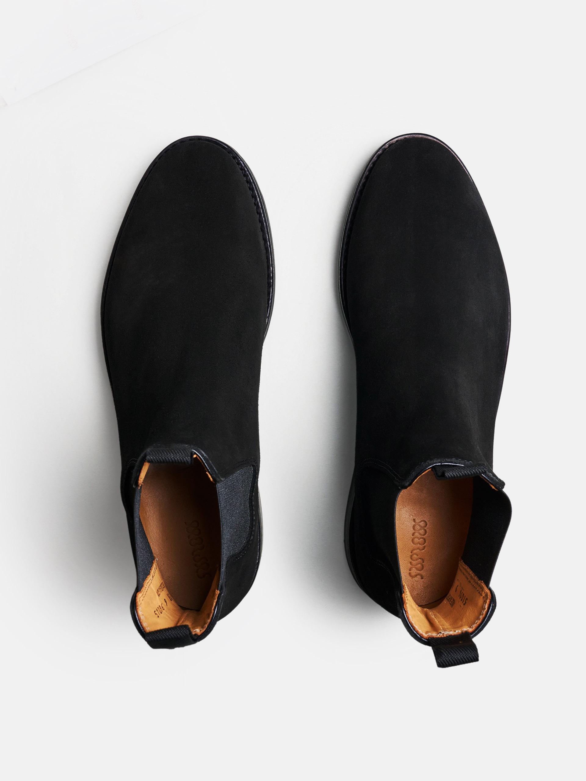 The Chelsea Boot
