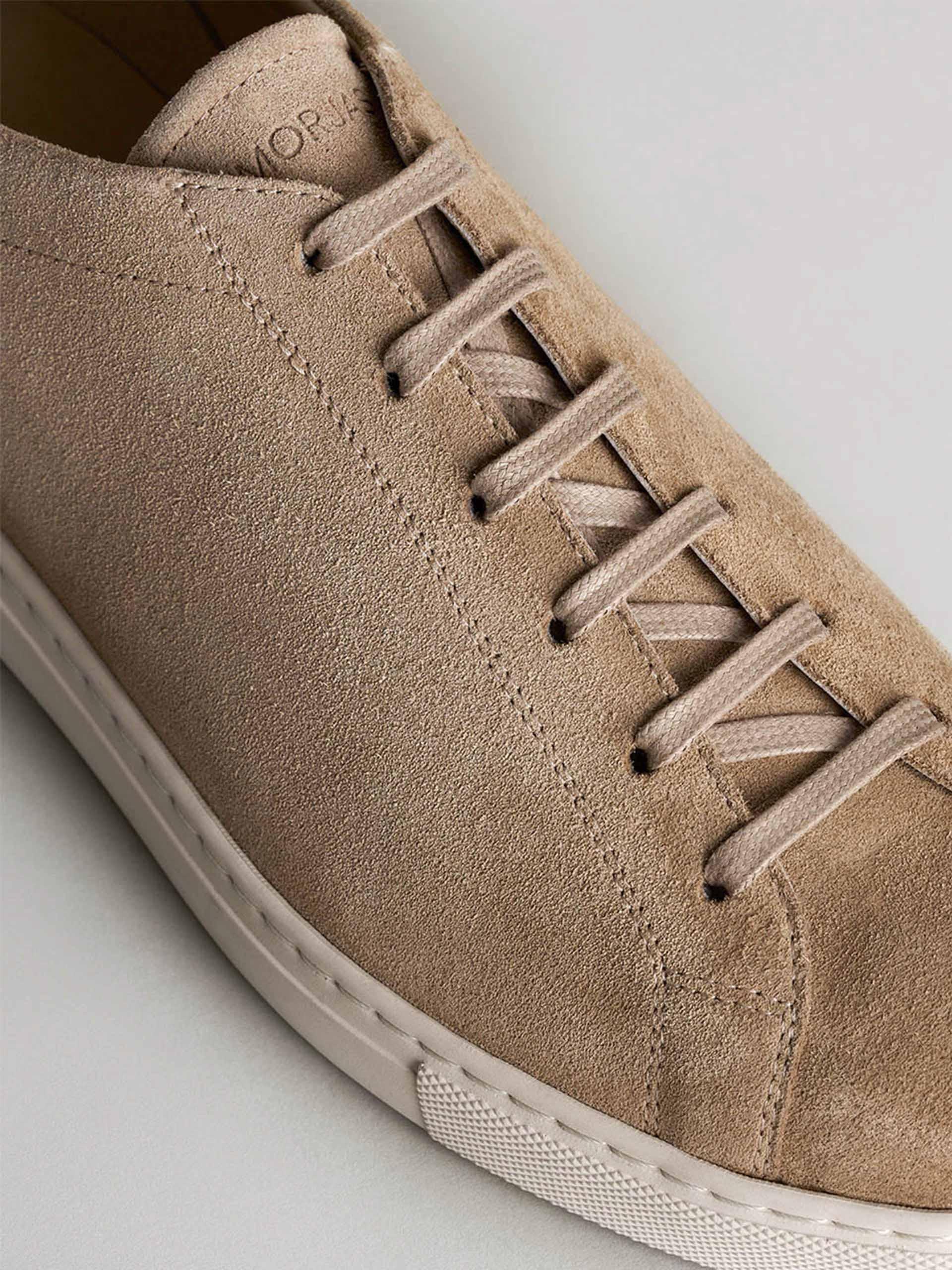 The Sneaker 02