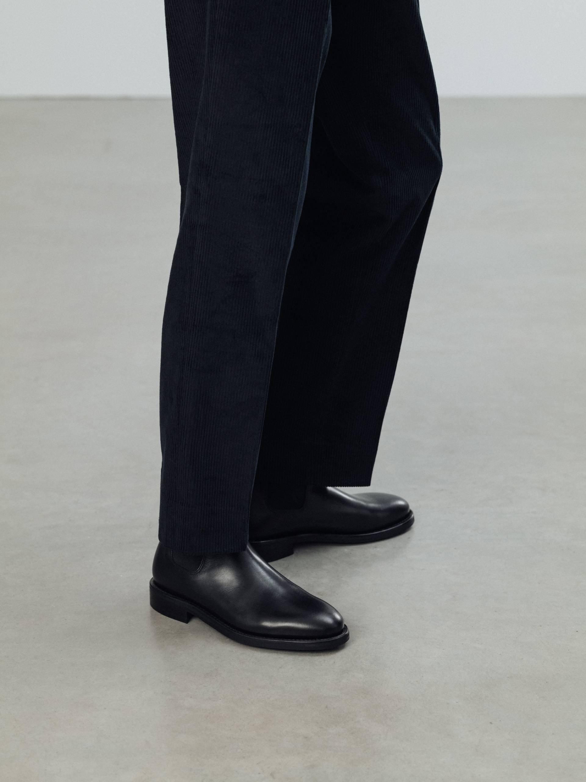 The Chelsea Boot Black Calf 2