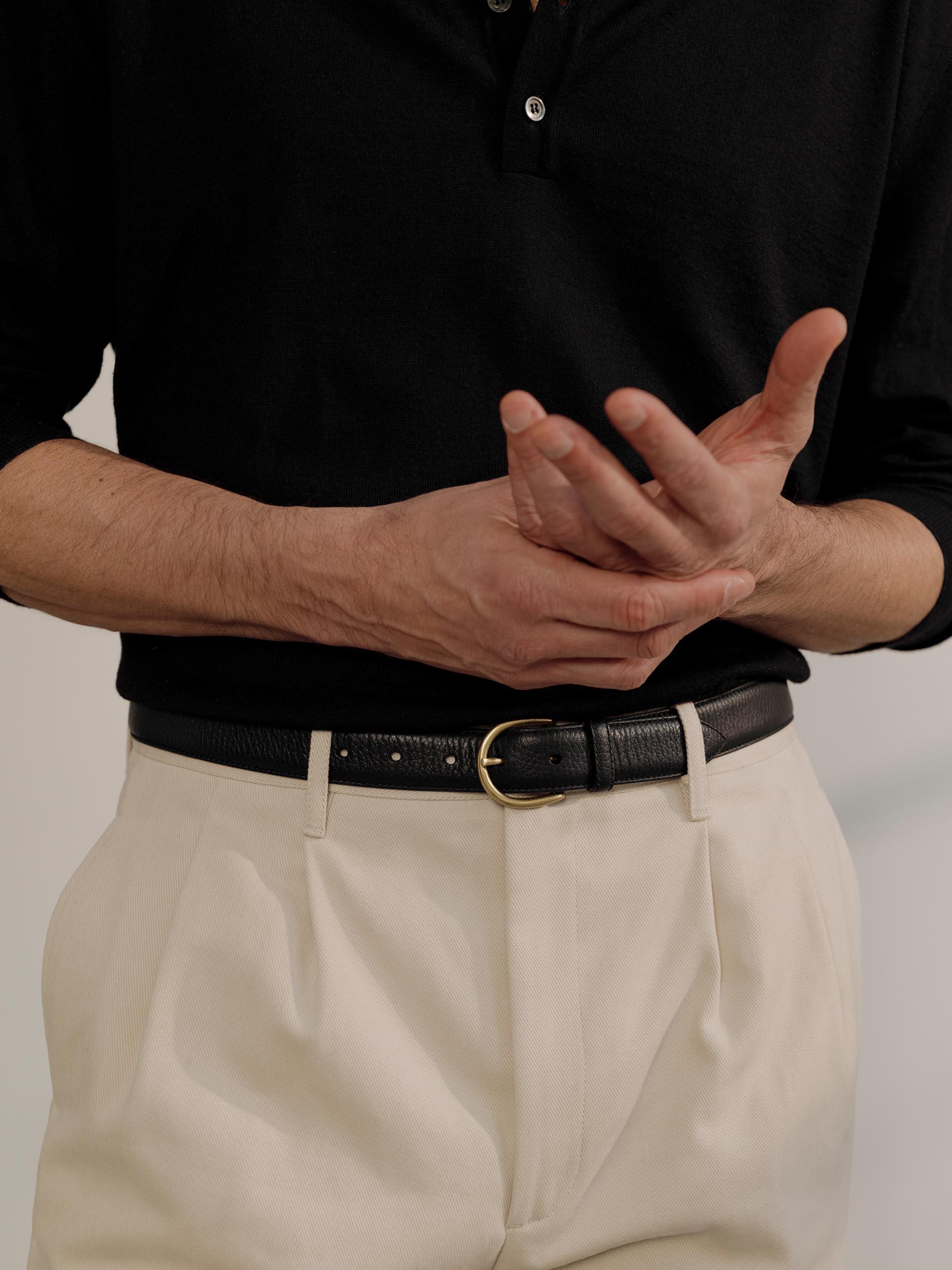 The Belt - Matte Gold Buckle Black Grain 2