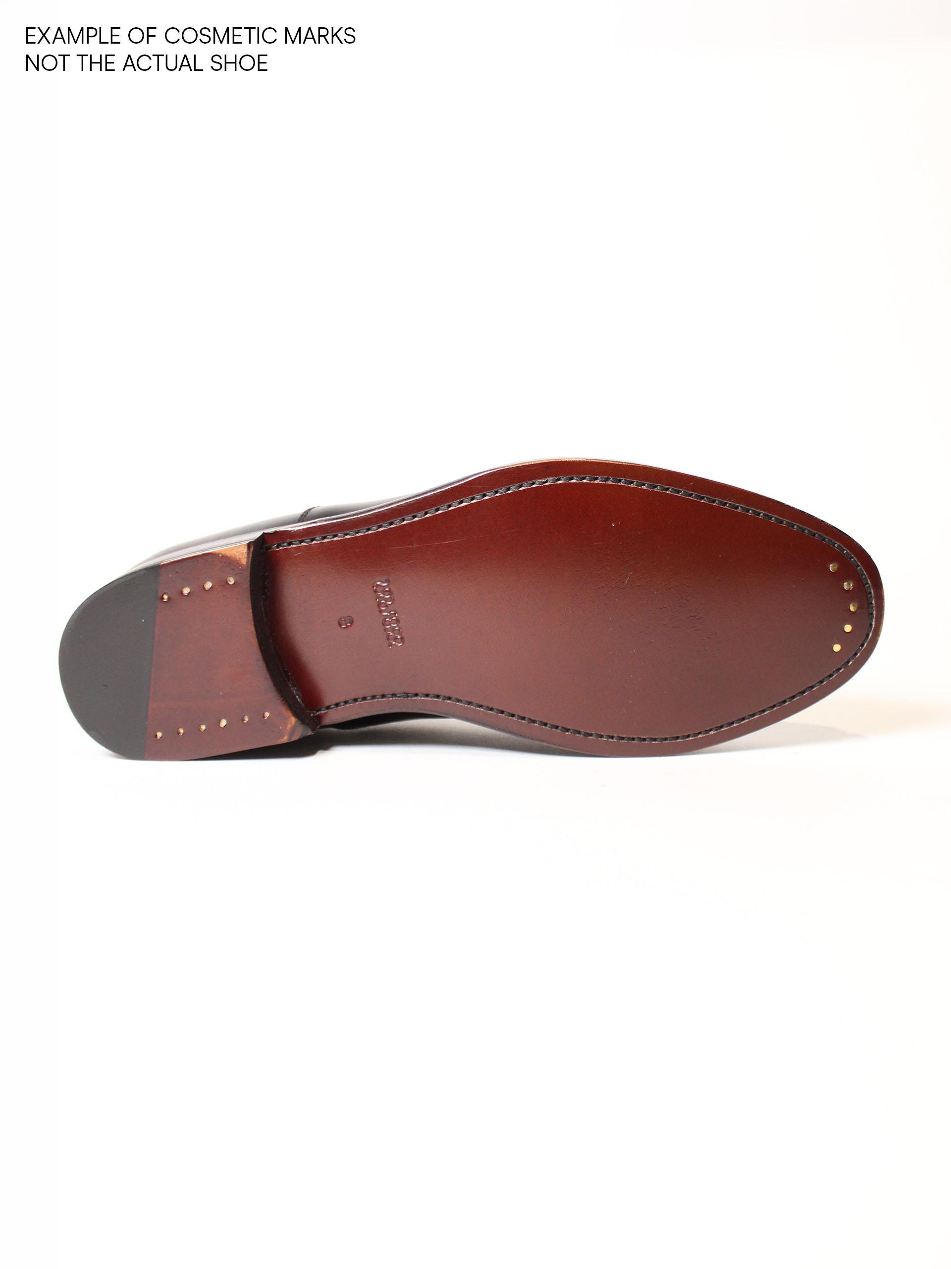 The Oxford - Signs of Wear