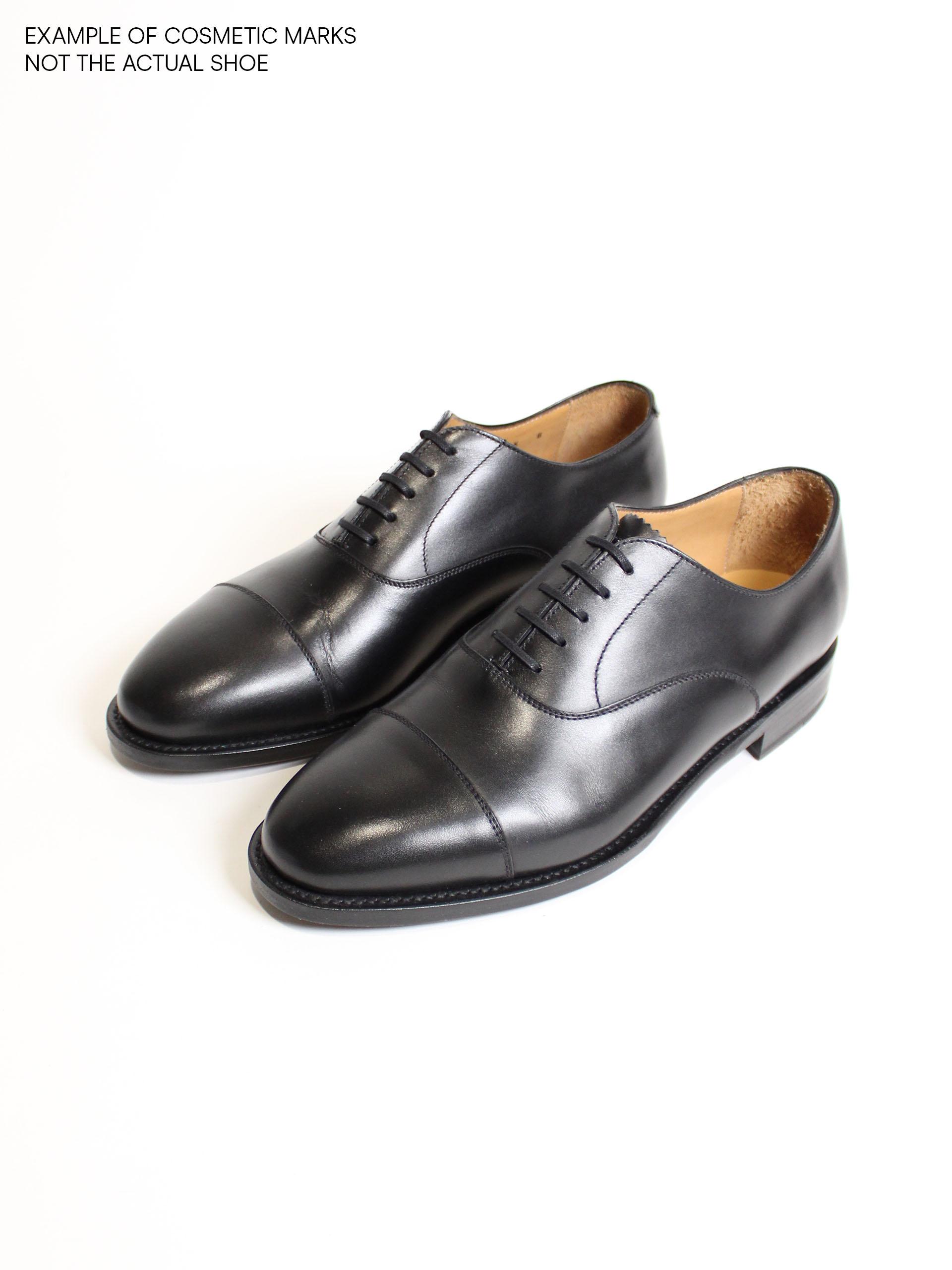 The Oxford - Signs of Wear