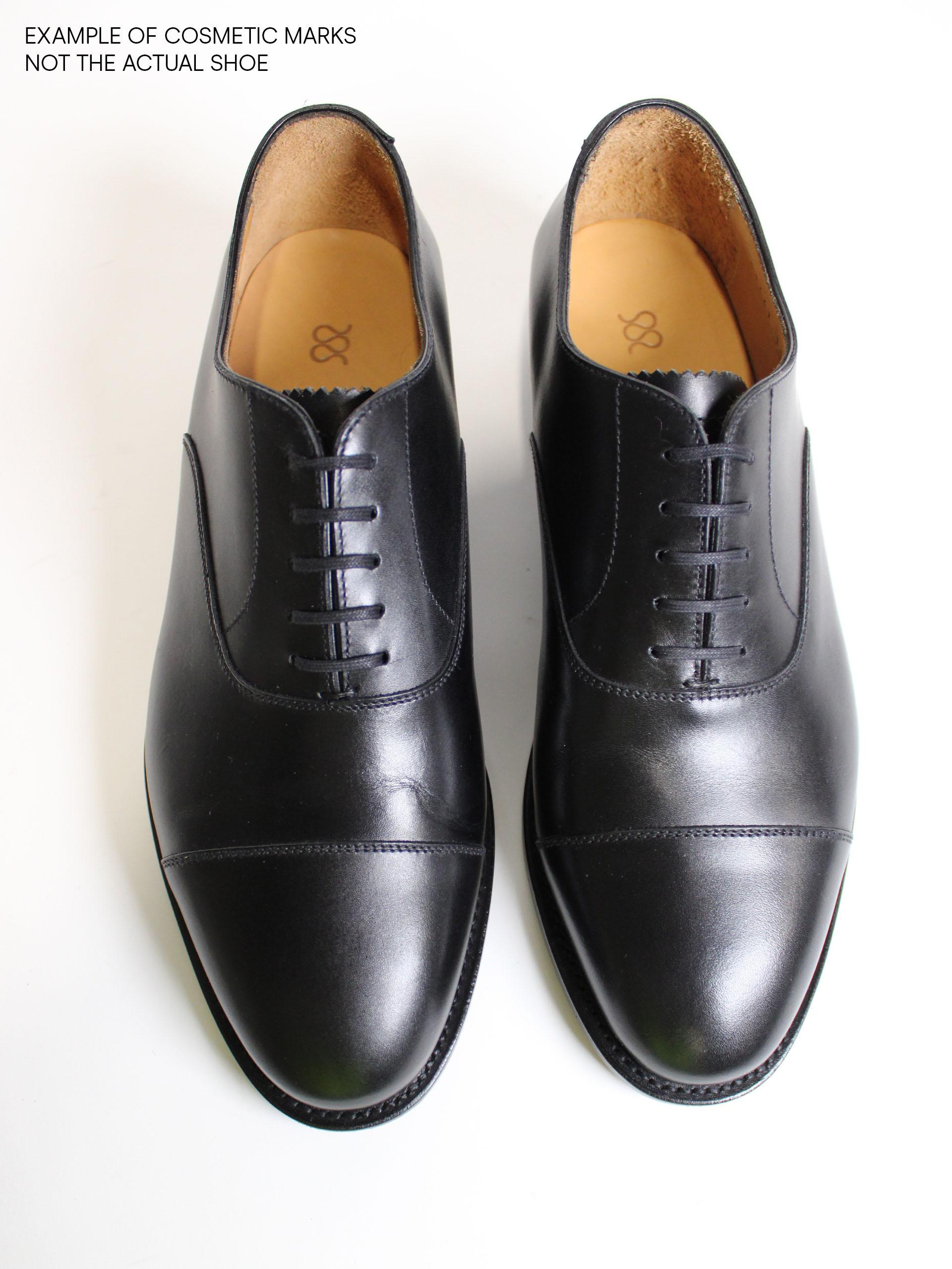 The Oxford - Signs of Wear