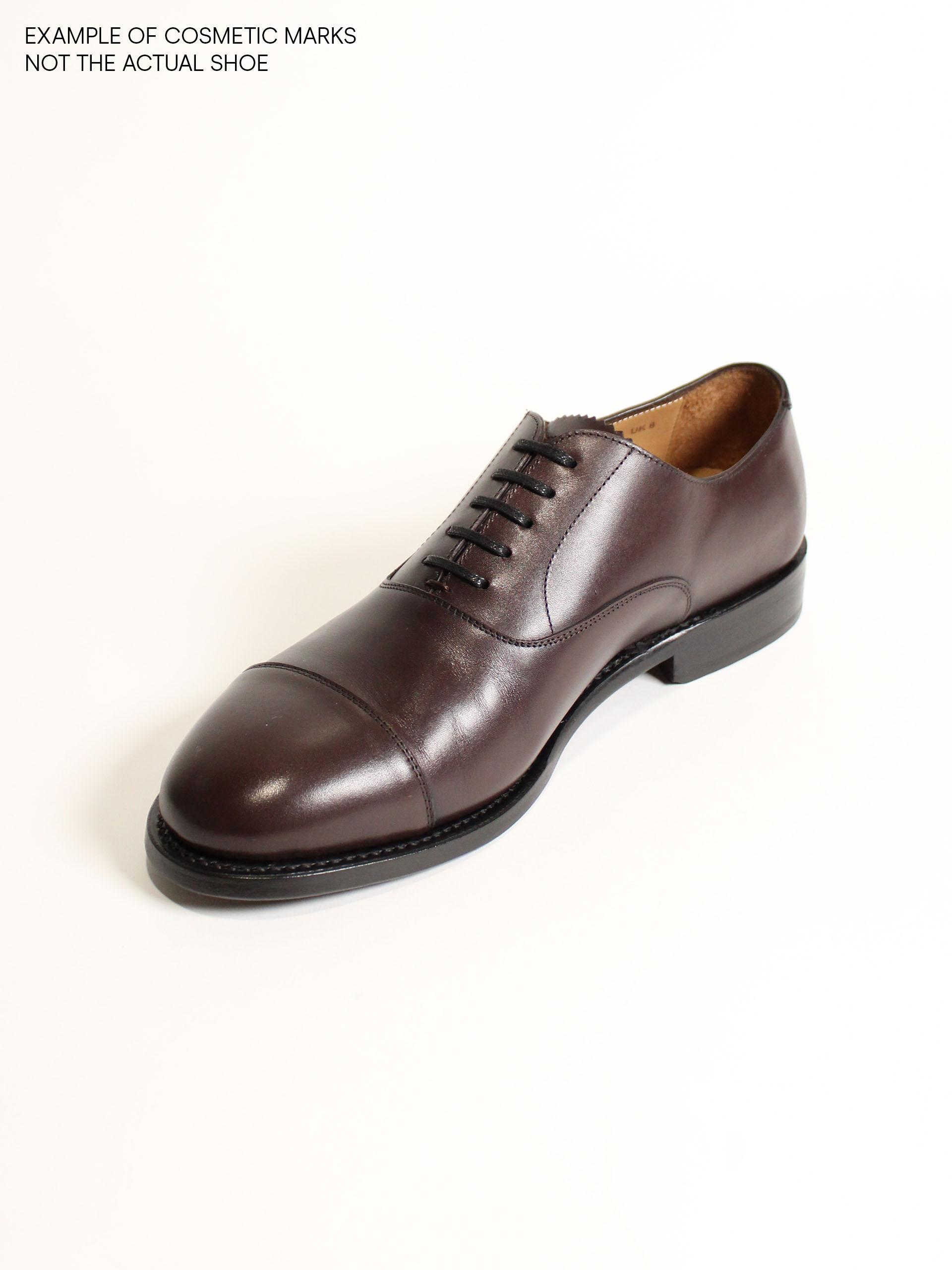 The Oxford - Signs of Wear