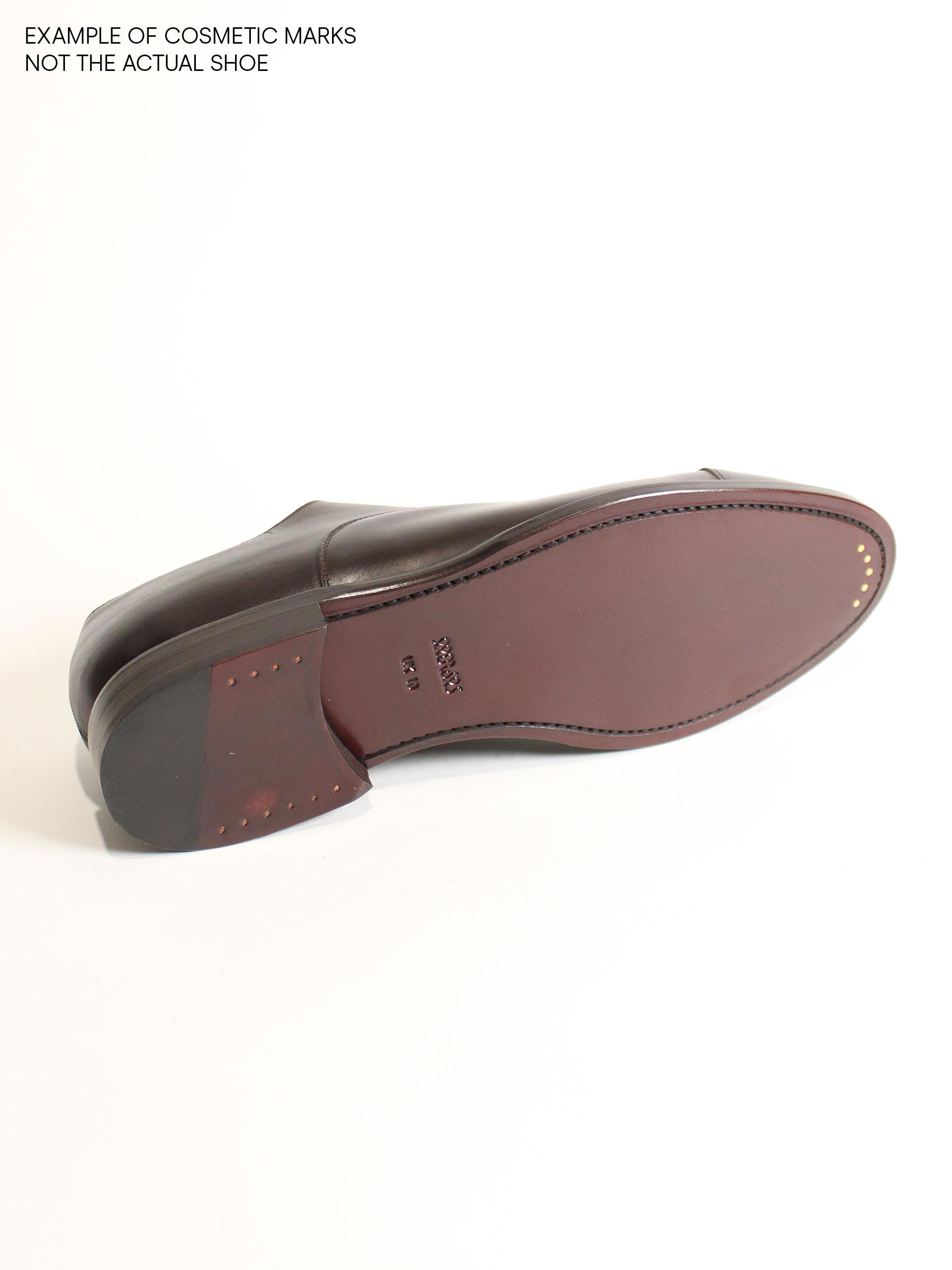 The Oxford - Signs of Wear