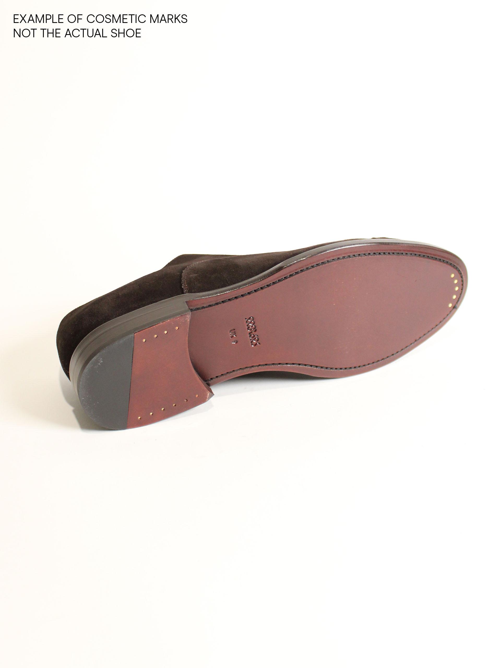 The Oxford - Signs of Wear