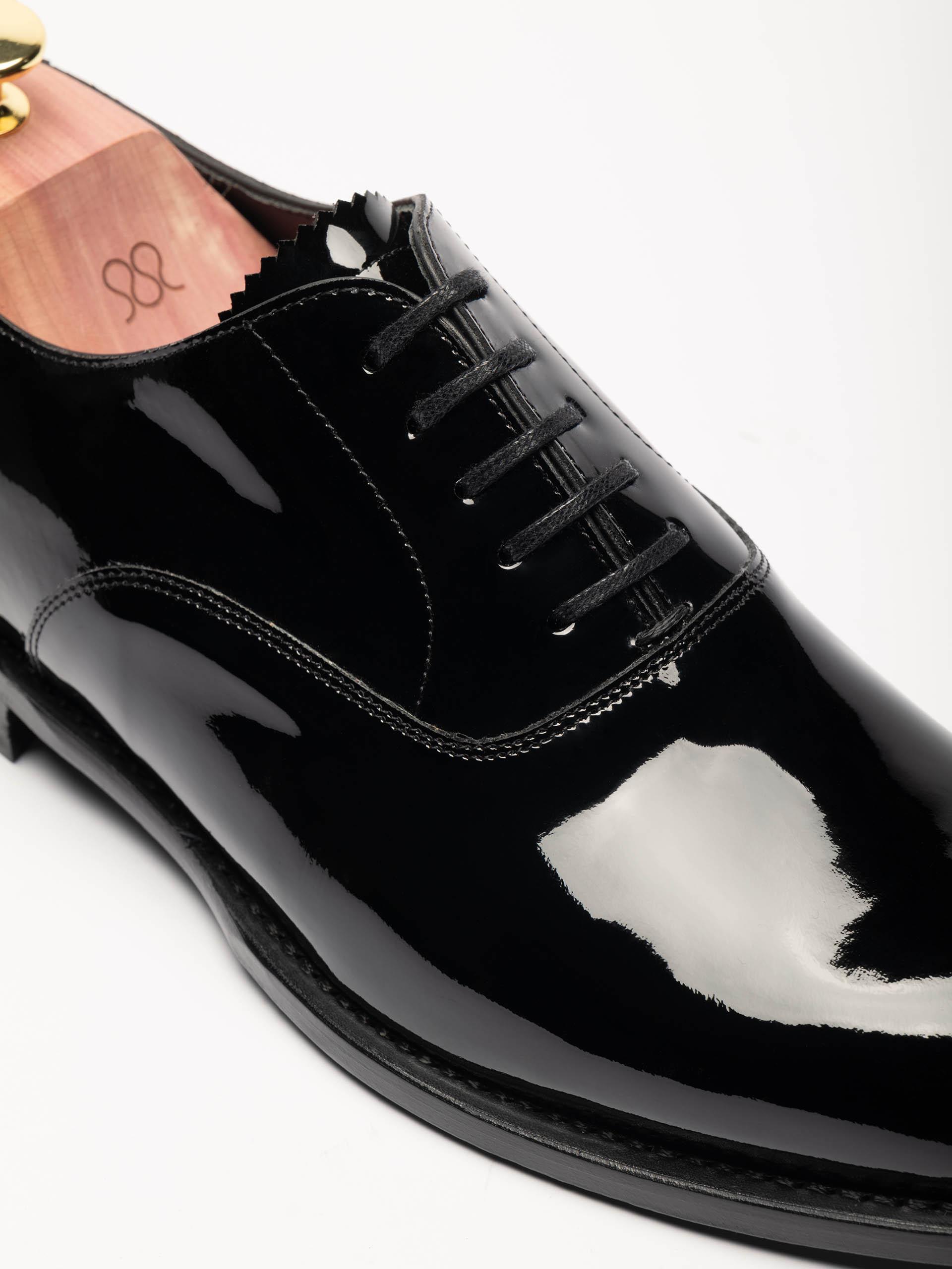 The Oxford - Medium Wear and Tear Black Patent 2