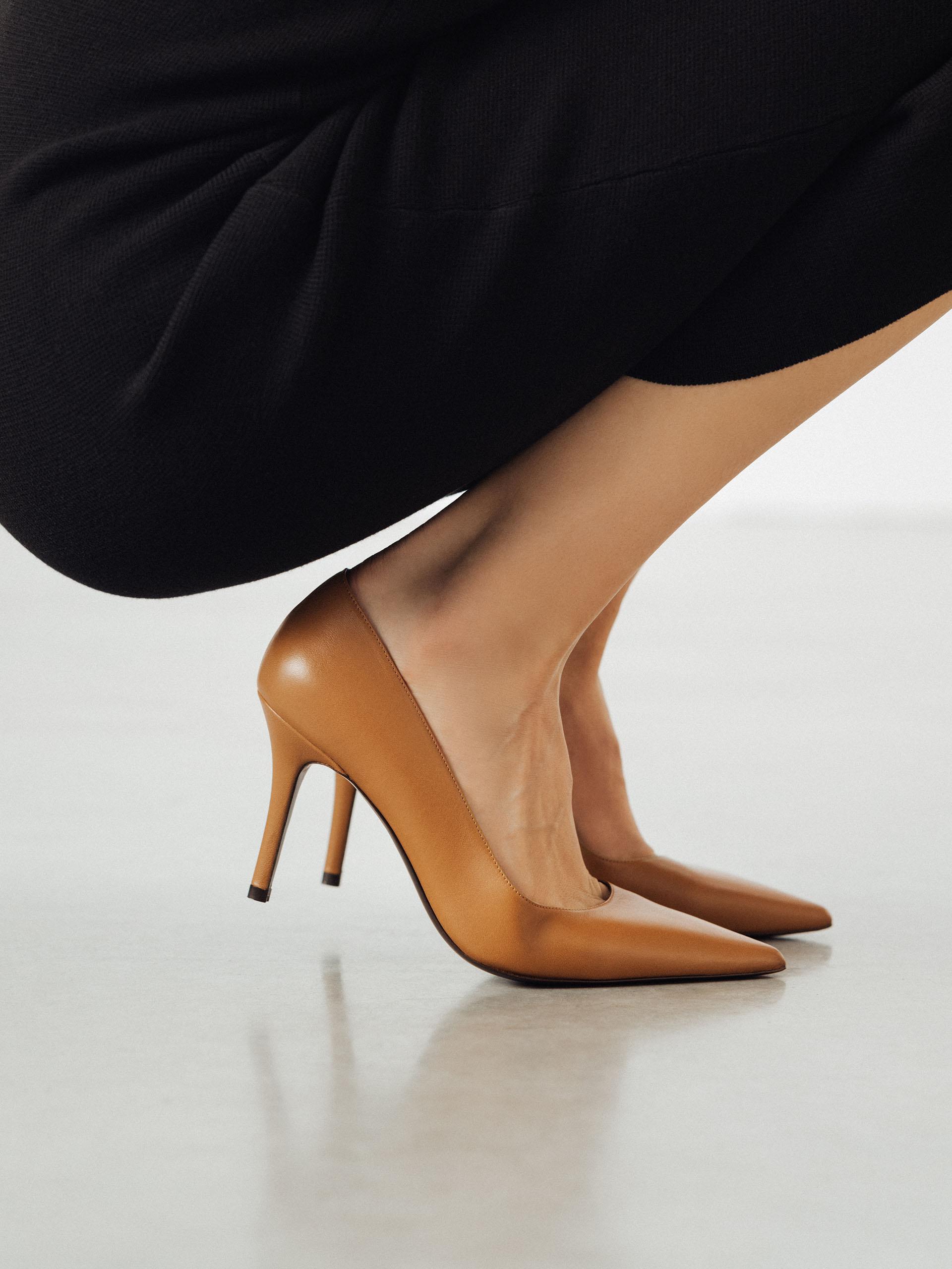 The Pump Caramel Nappa 2