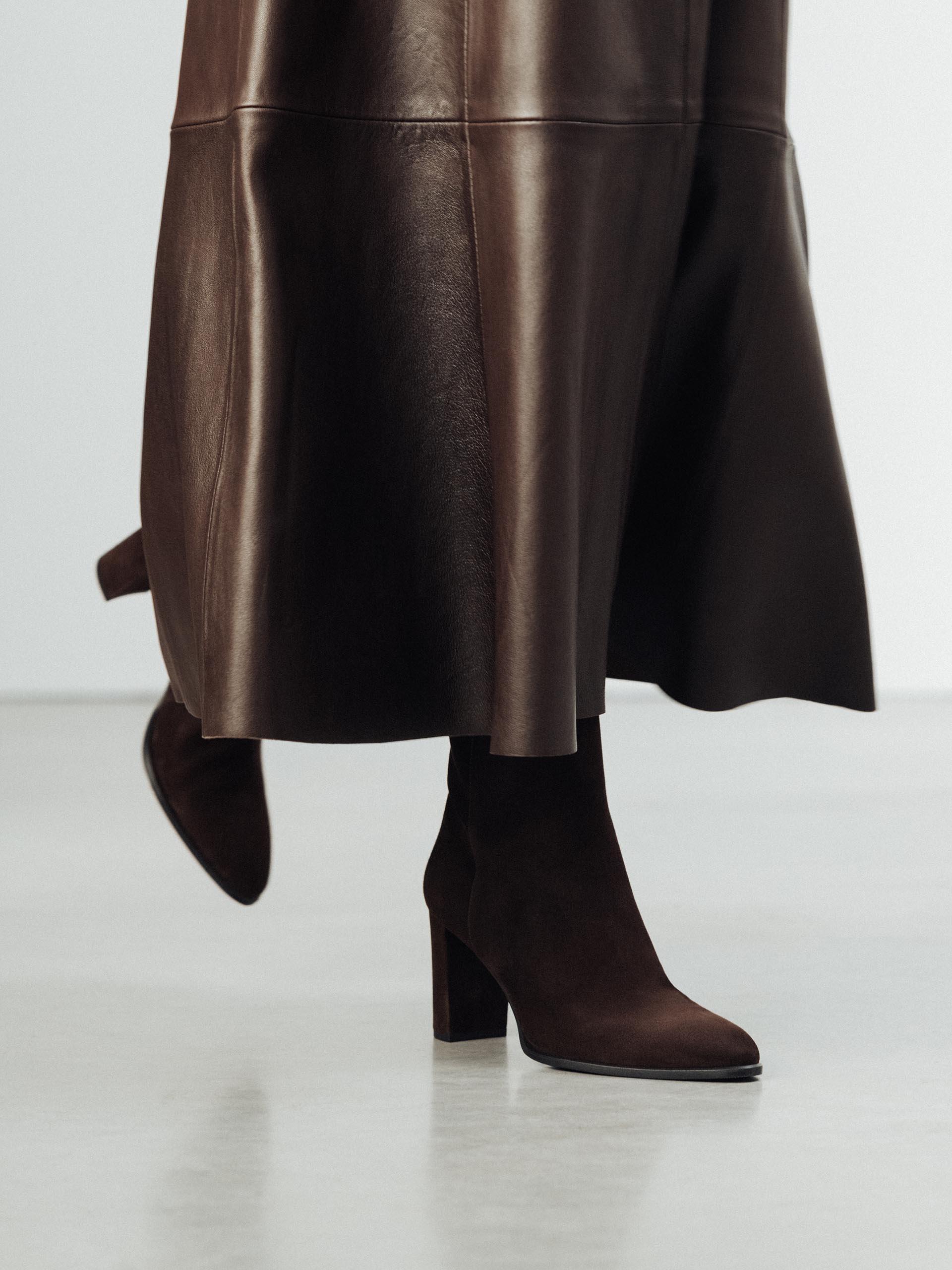 The Ankle Boot Brown Suede 2