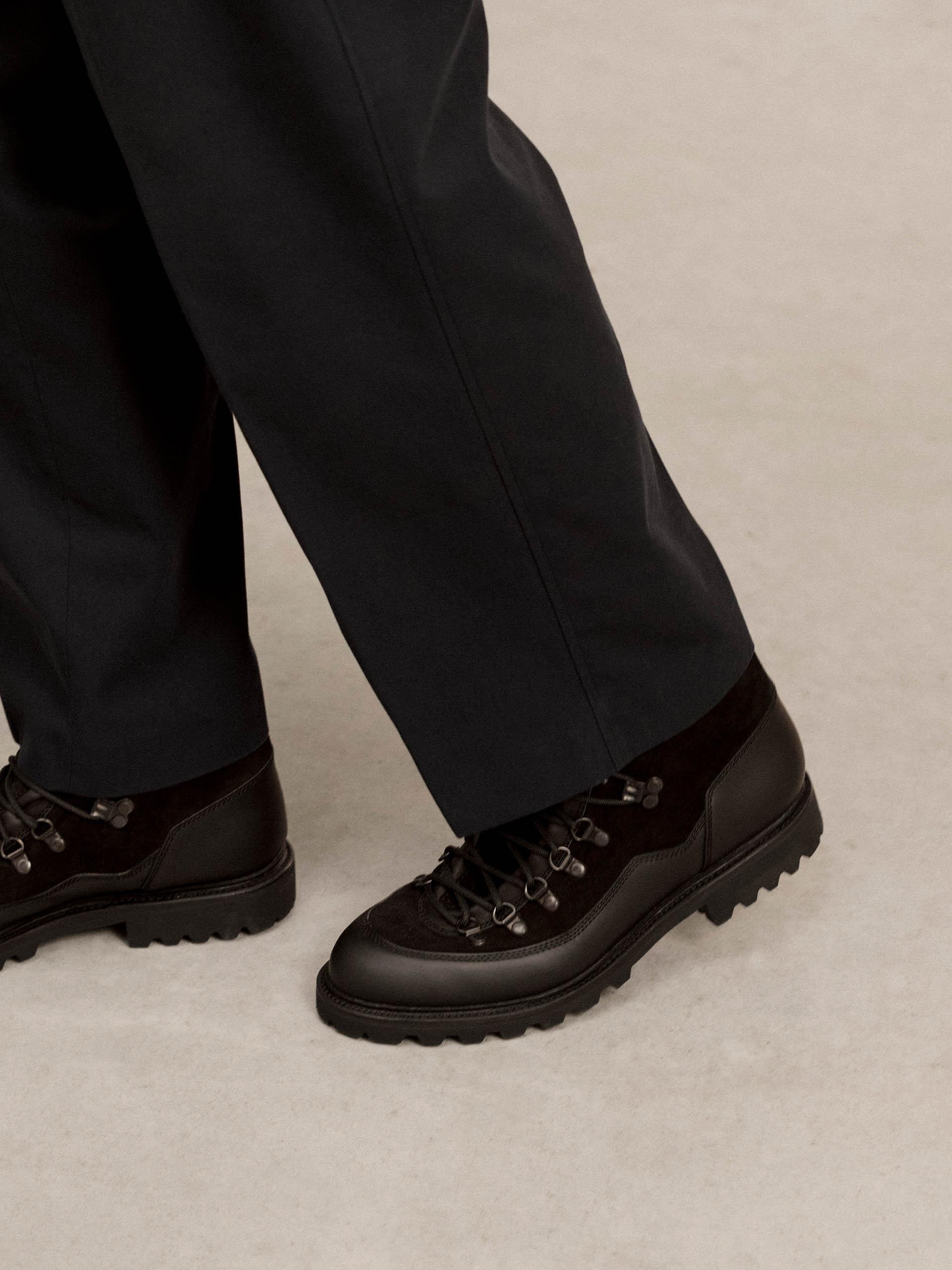 The Hiking Boot Black Suede - Mudguard 2