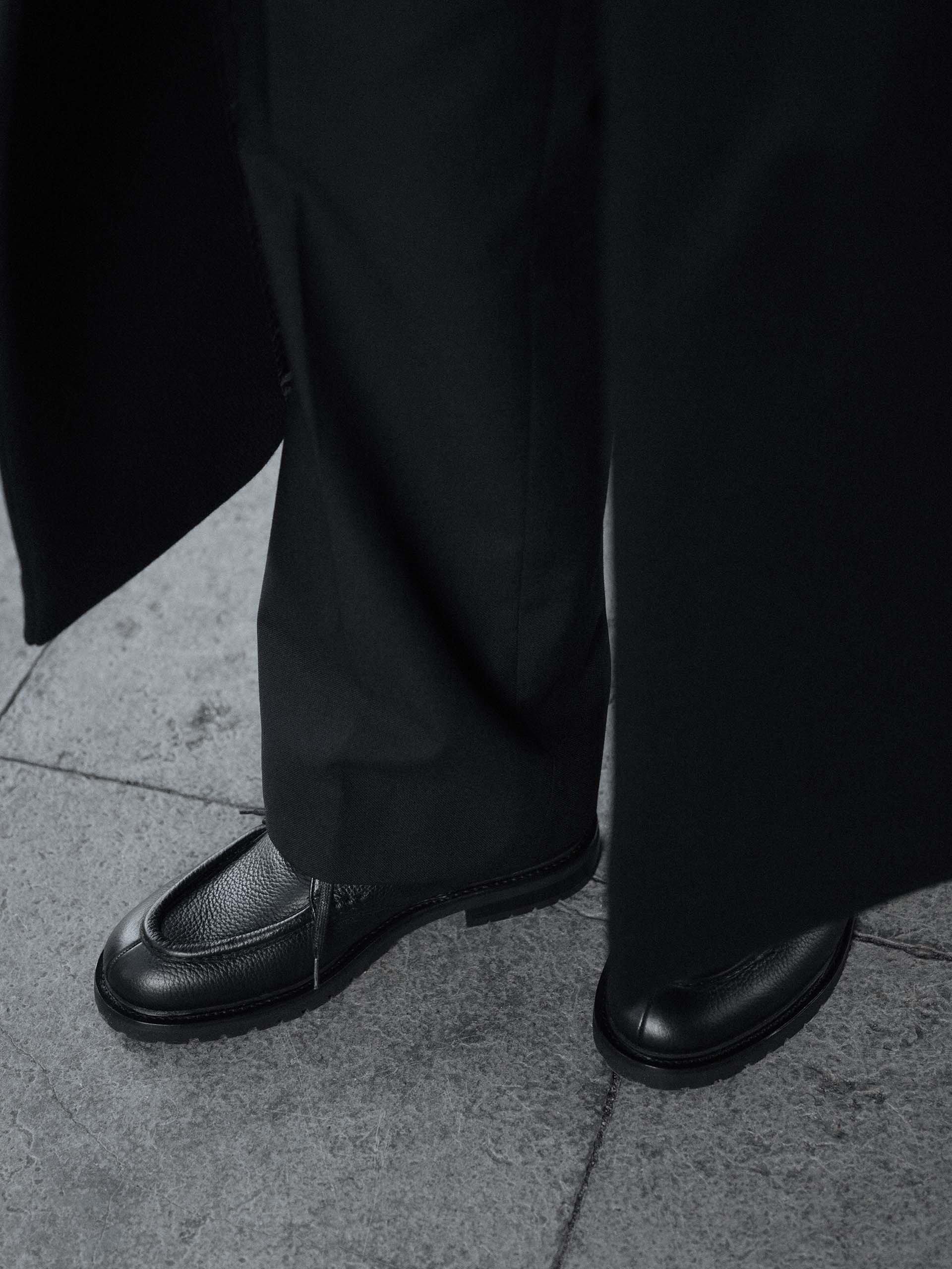 The Moc Toe Chukka Black Grain 2