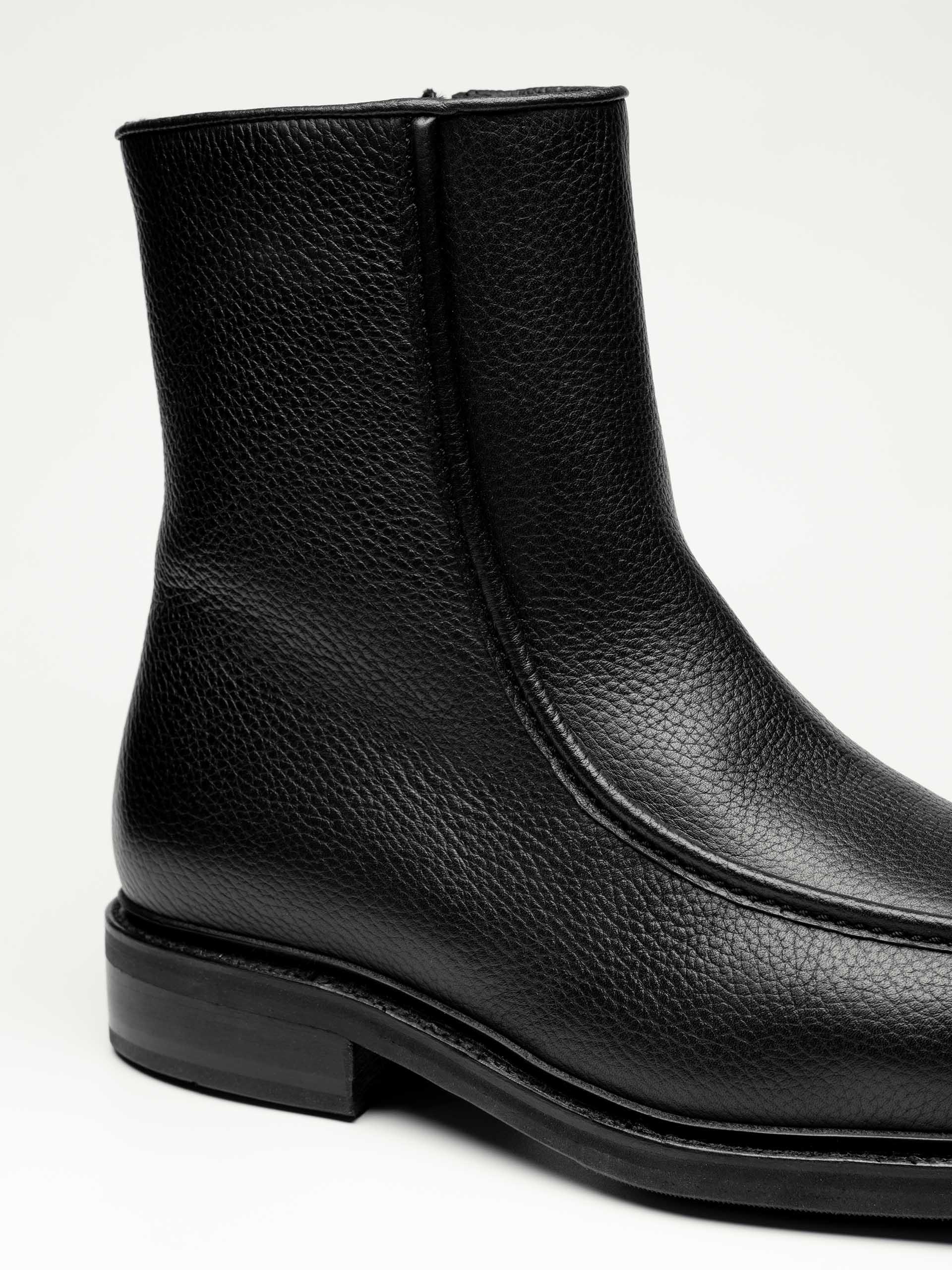 The Chalet Boot