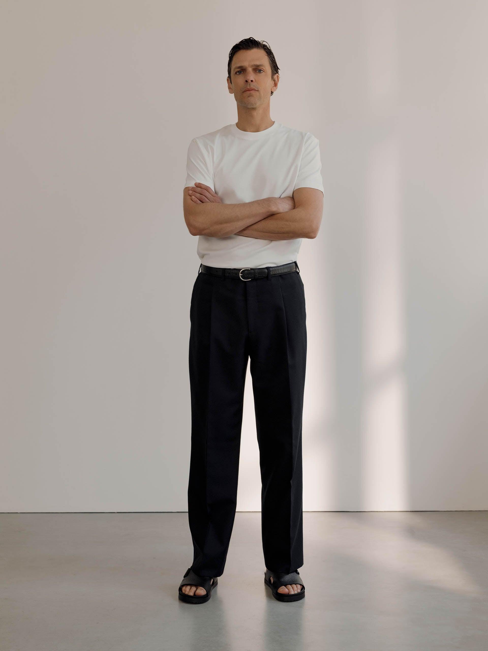 The Costa Sandal Black Grain 2