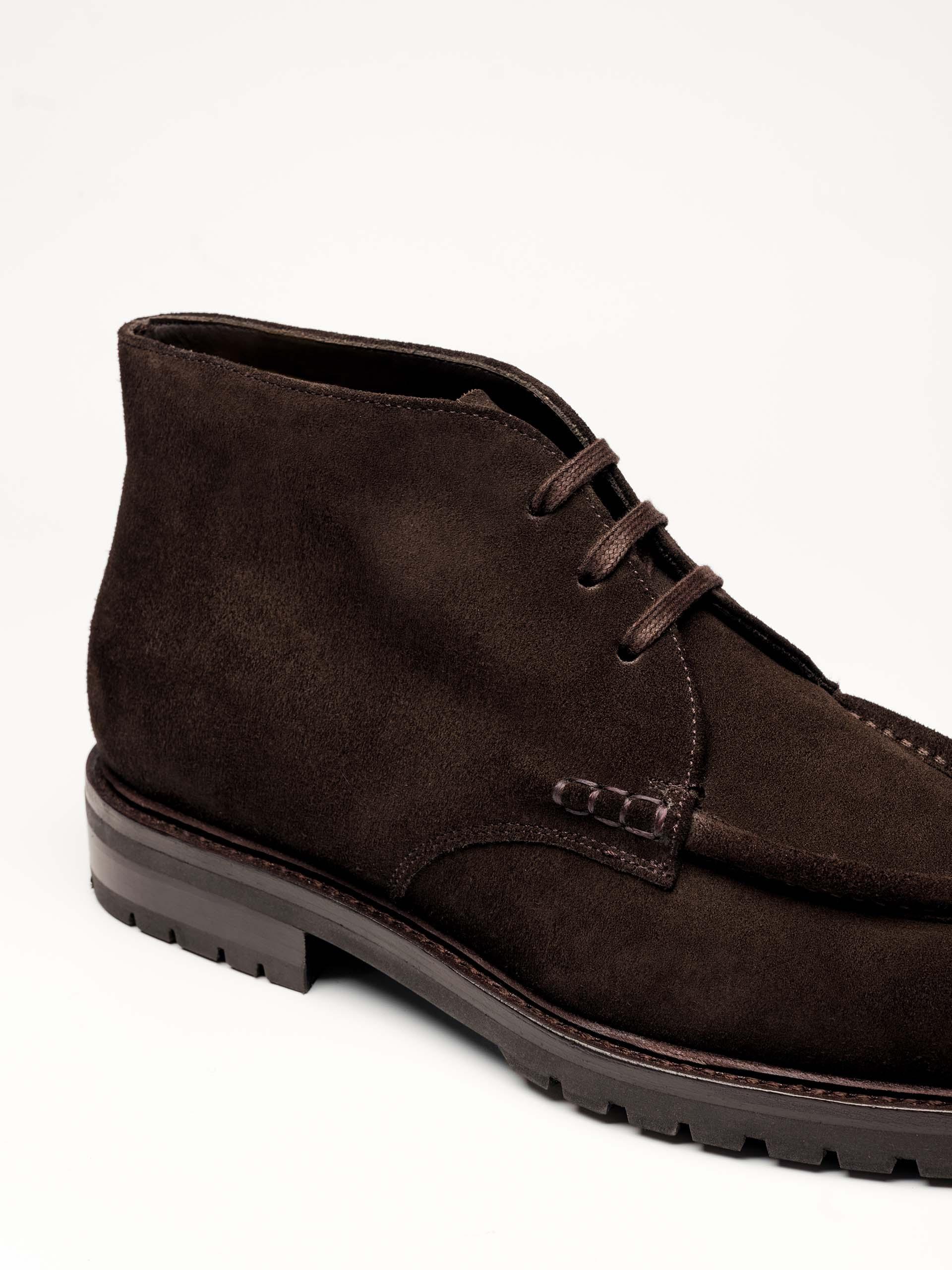 The Moc Toe Chukka