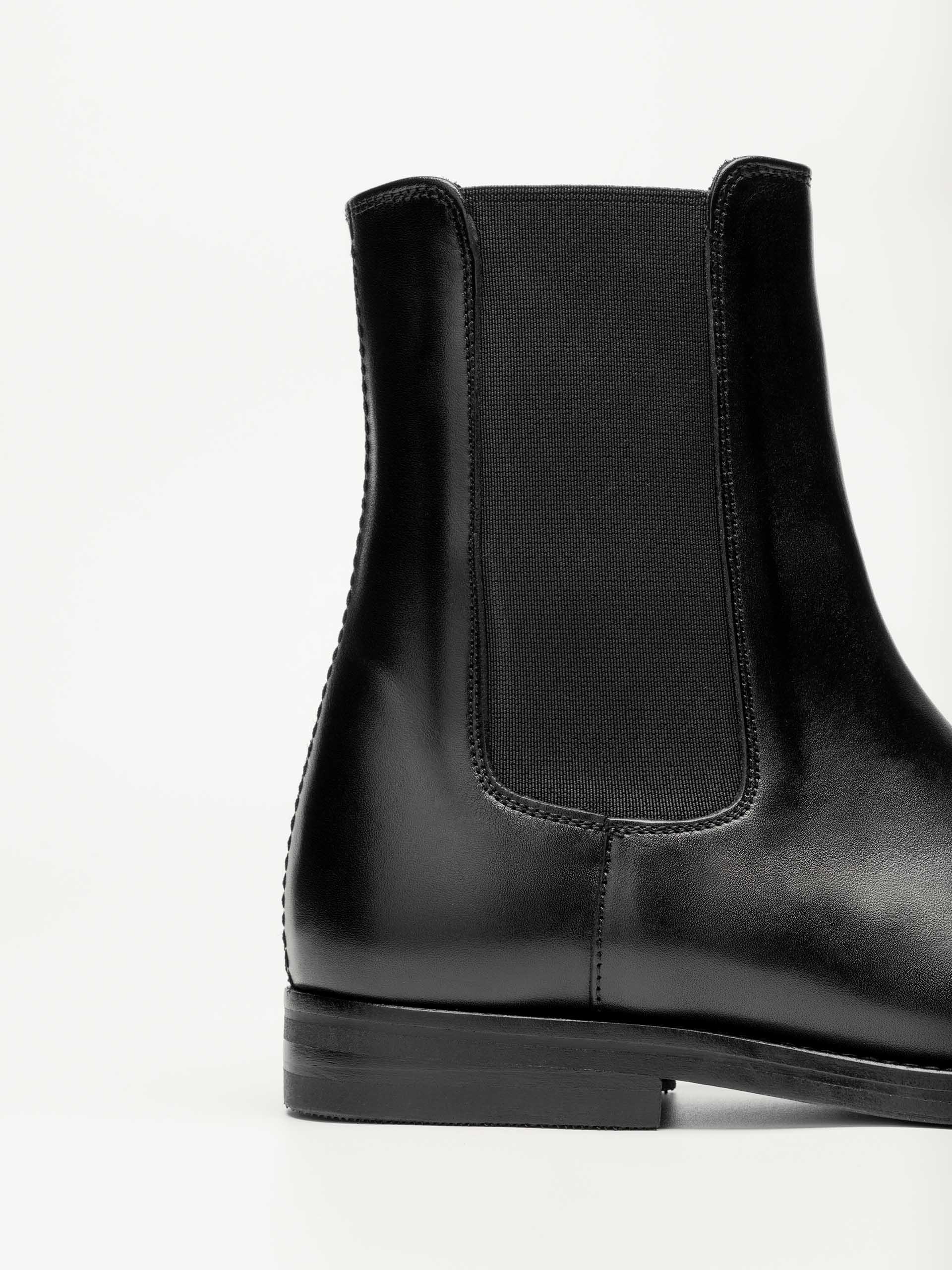 The Chelsea Boot
