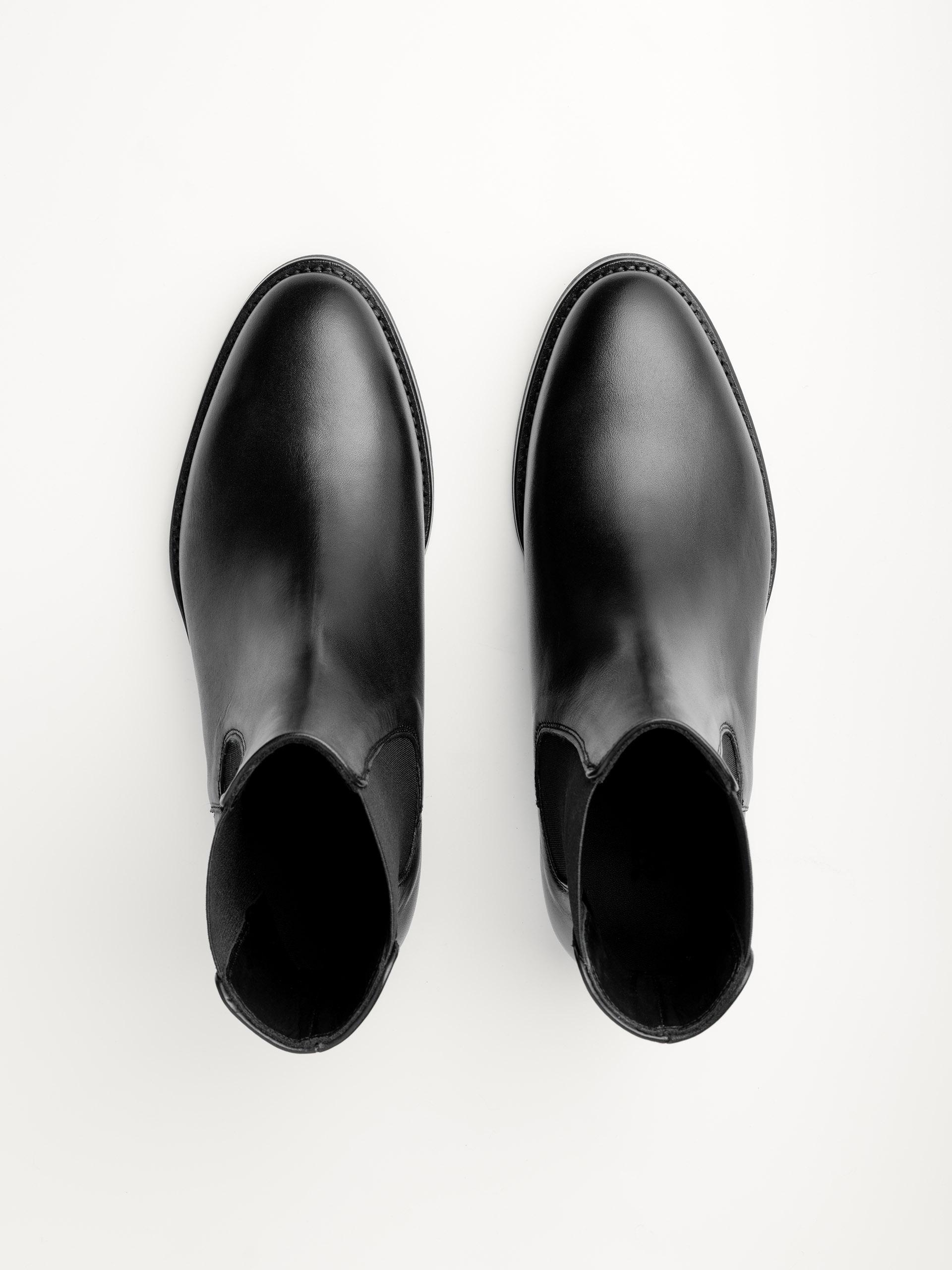 The Chelsea Boot