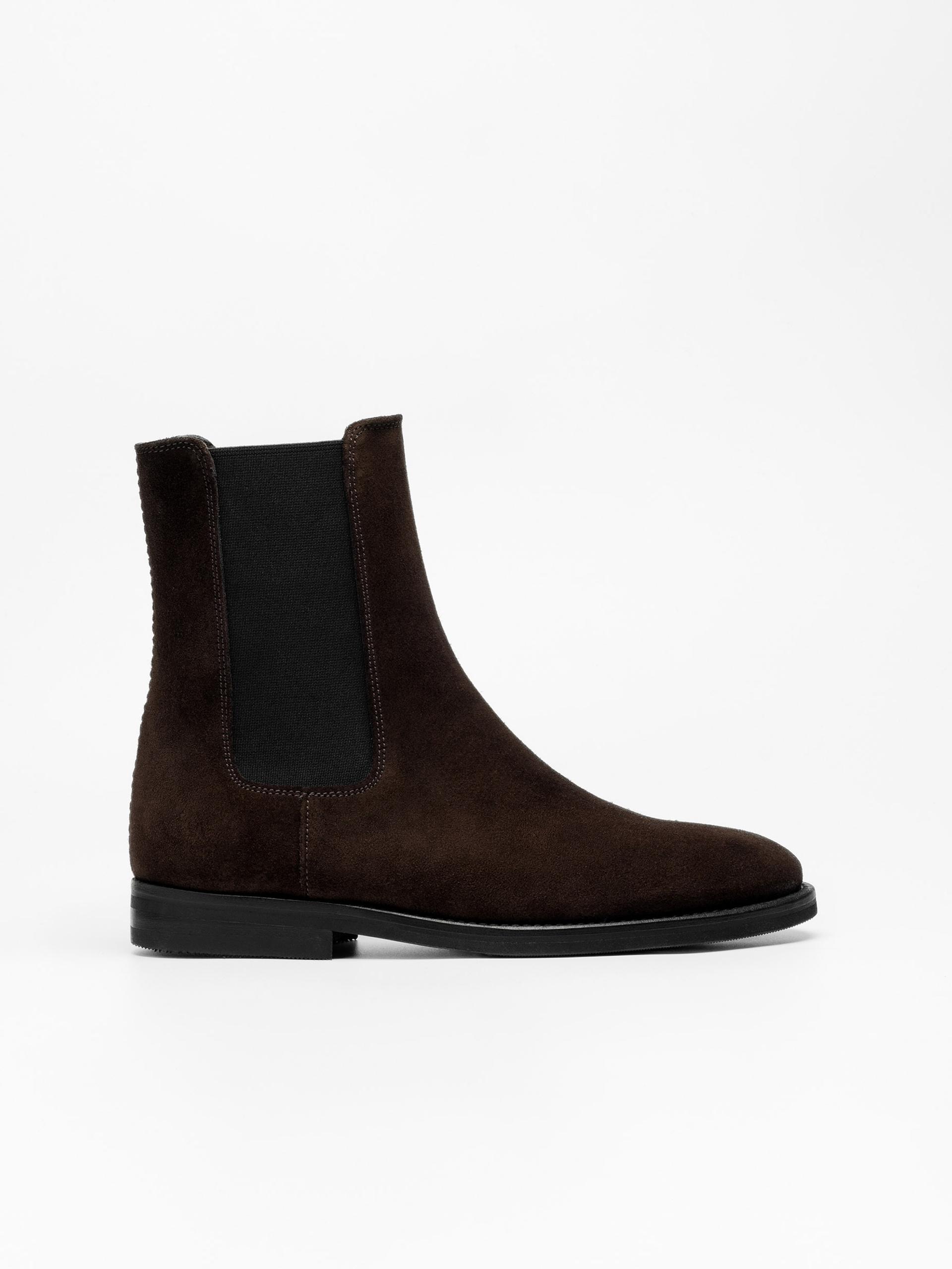 The Chelsea Boot Brown Suede 1