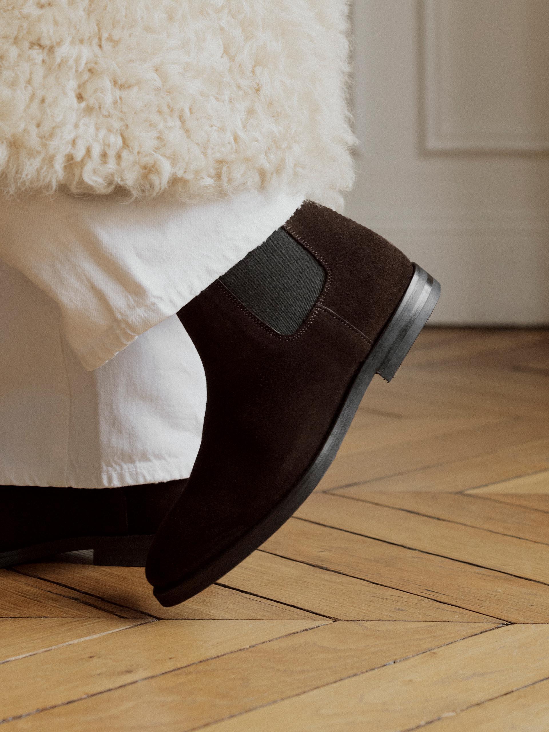 The Chelsea Boot Brown Suede 2