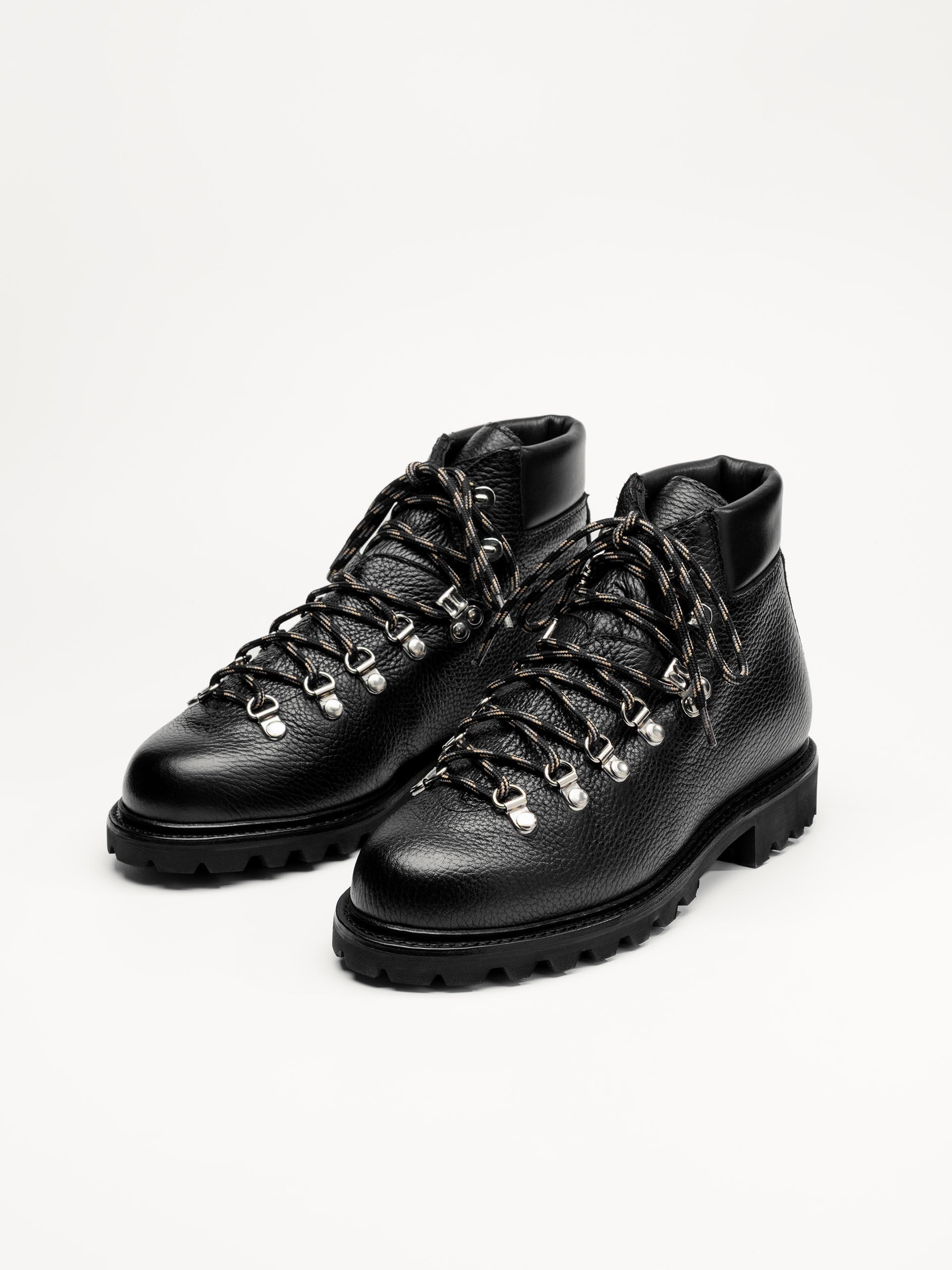 The Hiking Boot