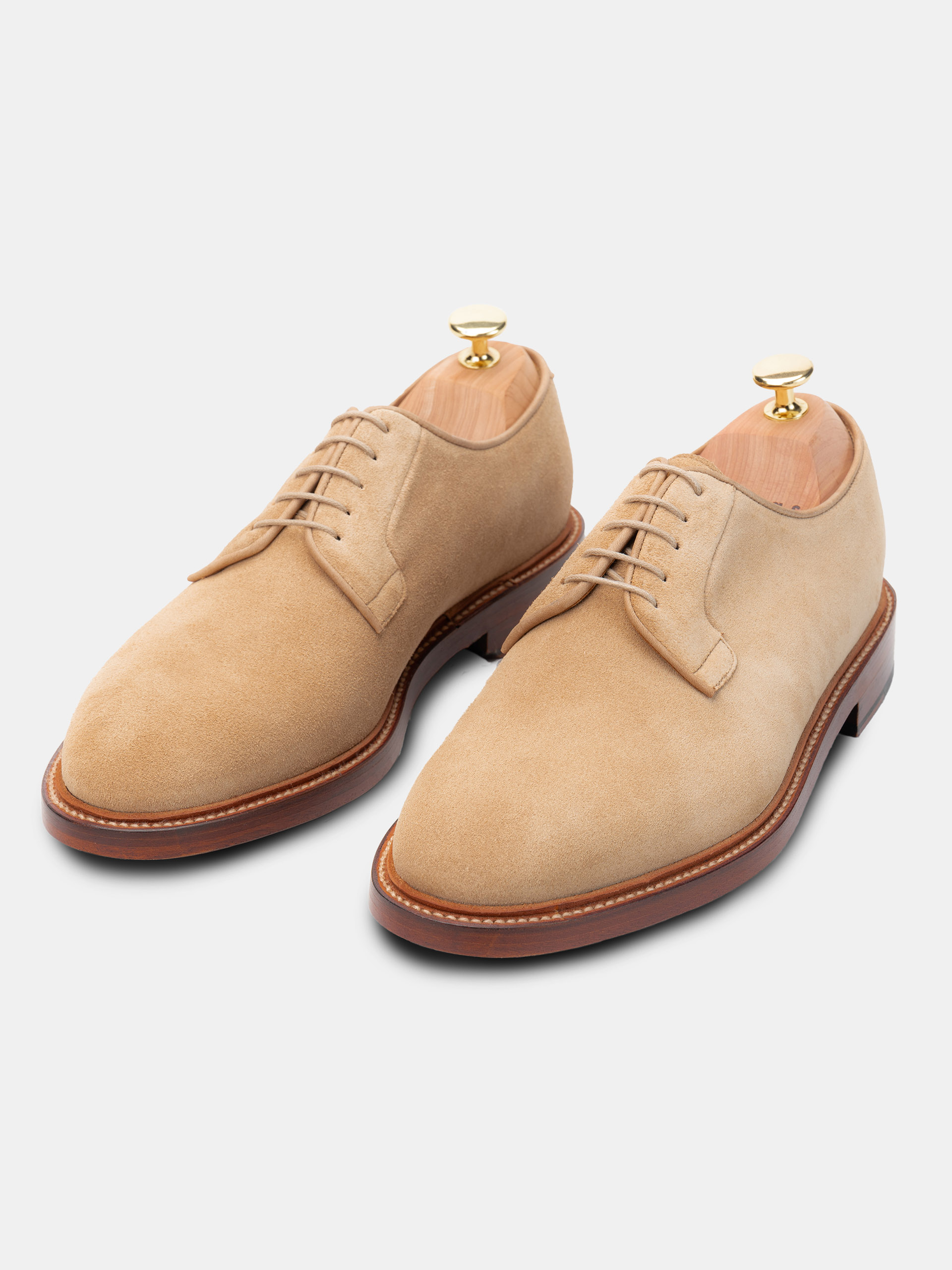 https://morjas.centracdn.net/client/dynamic/images/25_3206d64ced-morjas-the-plain-toe-blucher-sand-suede-2-v2_png_full.png