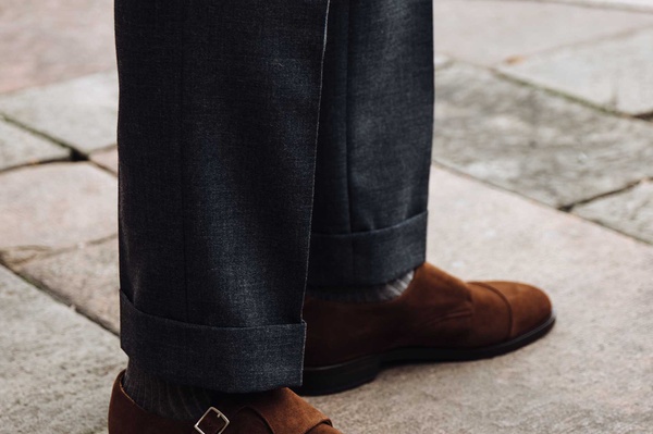 Blue Suit Brown Shoes | The Shoes To Wear | MORJAS