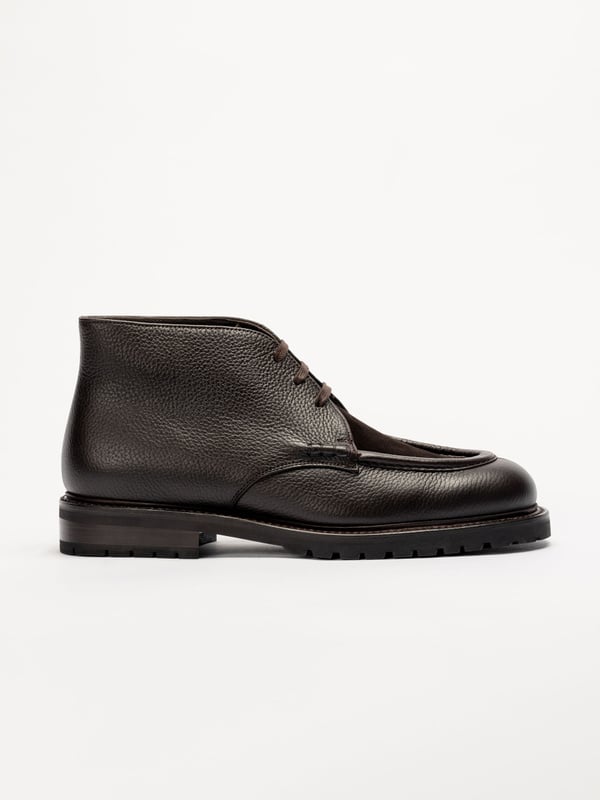 The Moc Toe Chukka – Brown Grain & Brown Suede | MORJAS
